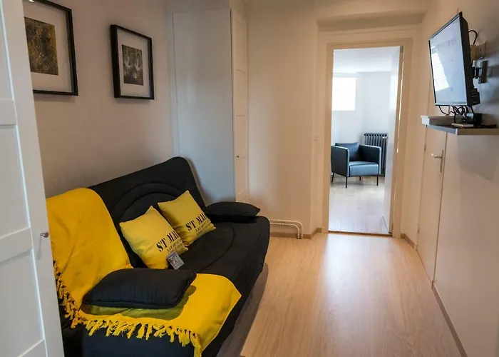 Le Courtoisville Apartment